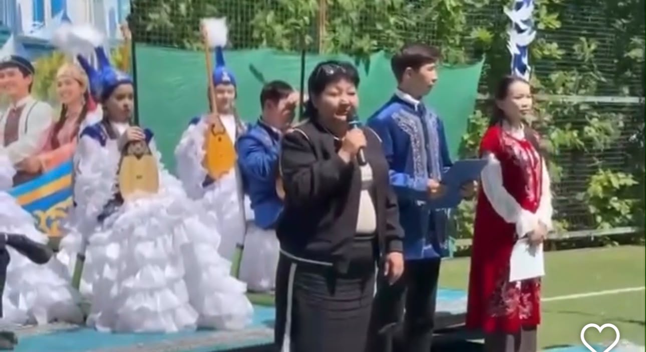 1 мамыр — Қазақстан халқының бірлігі күніне орай мектебімізде мерекелік іс-шара ұйымдастырылып, оқушылар әр ұлттың, салт-дәстүрі мен мәдениетін насихаттады